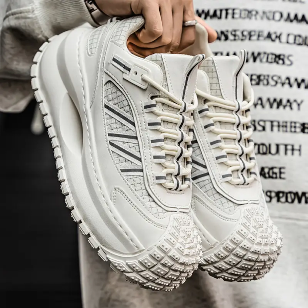 VERSATILE SPORTS CASUAL SHOES