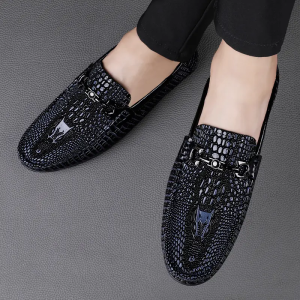EMBOSSED CROCODILE PATTERN LOAFER